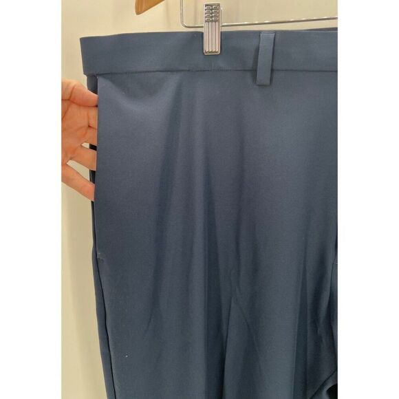 Haggar Cool 18 Pro Navy Gabardine Pants 44W x 26L Classic Fit - Picture 3 of 11
